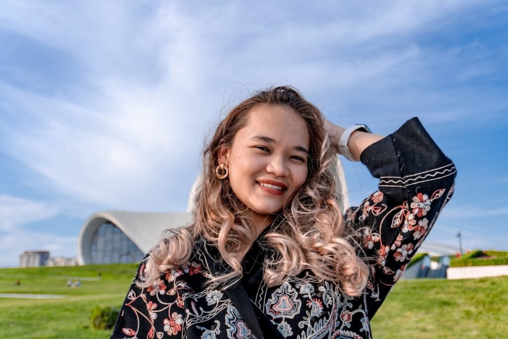Smiling woman portrait in natural daylight